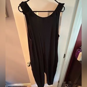 Smash and Tess, black, sweetheart, romper size large